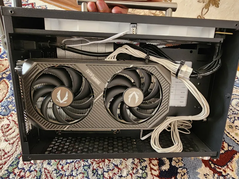 AMD Ryzen 5 7600|DDR5 16|Nvidia RTX 5060|Gold 750W 4 AMD Ryzen 5 7600|DDR5 16|Nvidia RTX 5060|Gold 750W 4