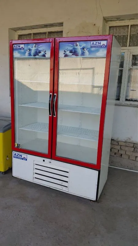 Xolodilnik vitrina холодилник