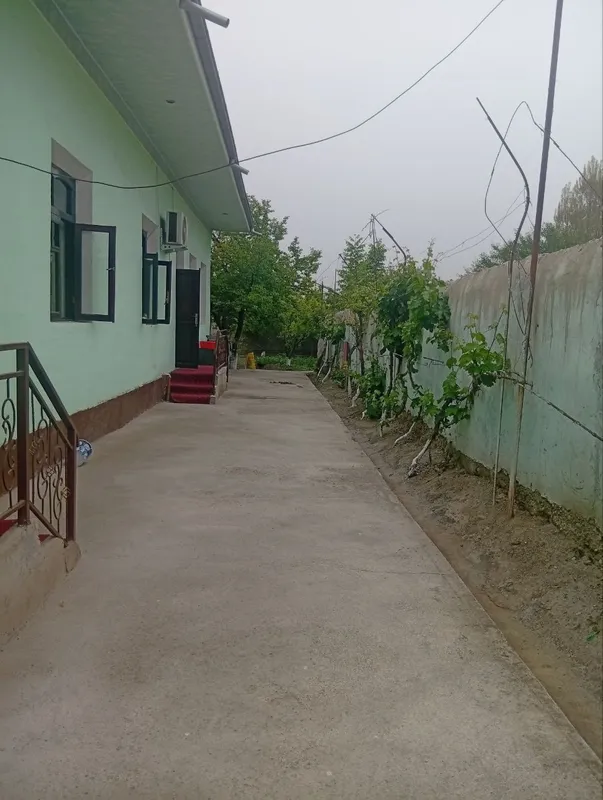 Hovli uy sotiladi 3 Hovli uy sotiladi 3