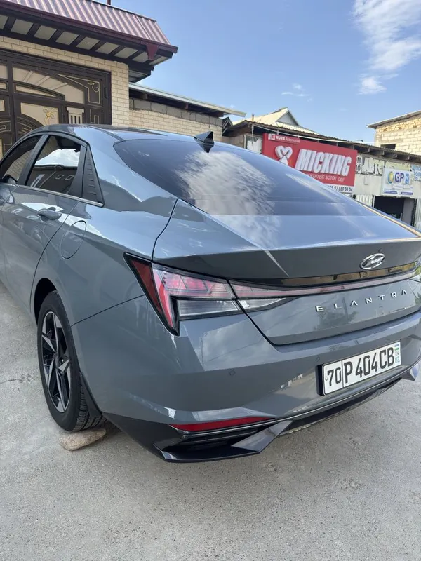 Hyundai elantra 4ta balon yangi yurgani 70000 kraskasi toza — фото 3