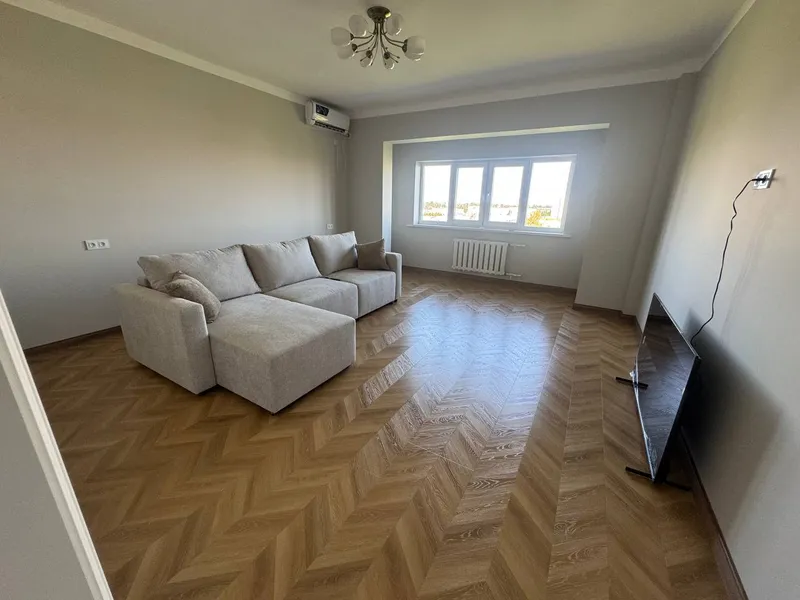 2-комнатная квартира, 60 м², 7/9 этаж (вторичка) 1