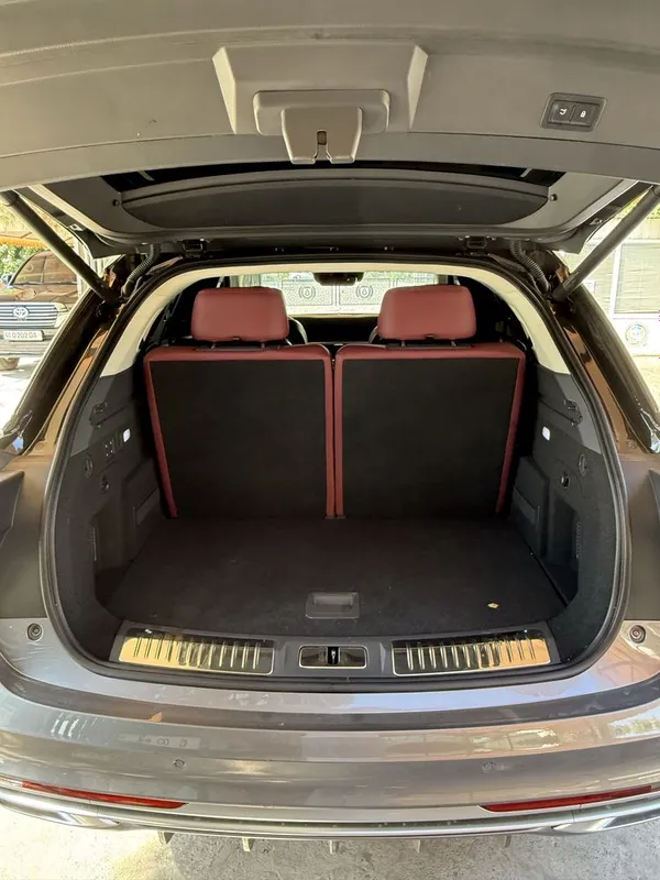 Hongqi E-HS9 | 2023 год 6 Hongqi E-HS9 | 2023 год 6