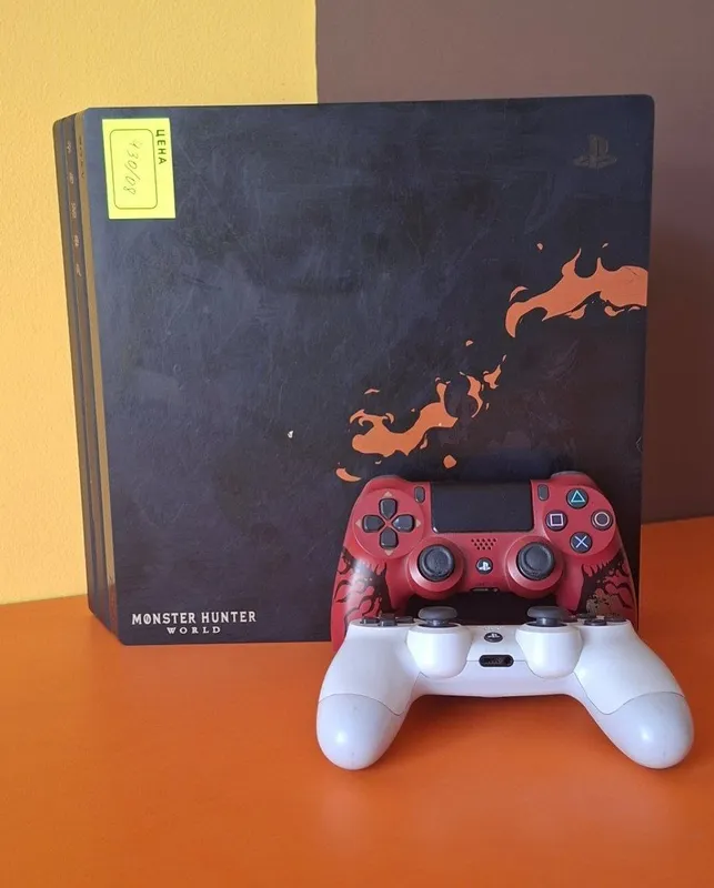 Игровая приставка PlayStation 4 Pro Limited Edition Monster Hunter 2 Игровая приставка PlayStation 4 Pro Limited Edition Monster Hunter 2