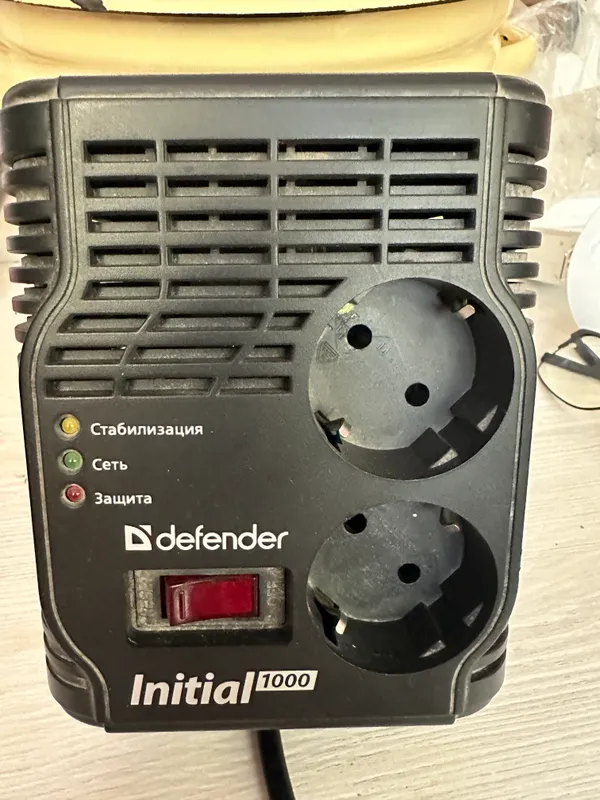 Defender Initial 1000 kuchlanish stabilizatori. 1 Defender Initial 1000 kuchlanish stabilizatori. 1