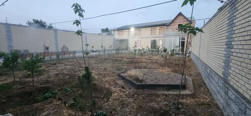 Assalomu alaykum uy sotiladi 10 sotix Iyk otada. 5