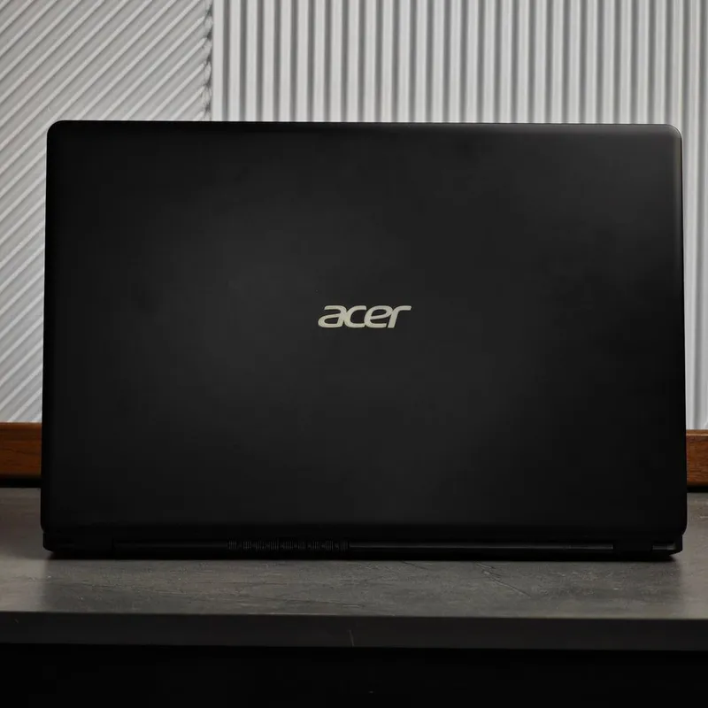 Ноутбук Acer core i3 10 в хорошем состаяний