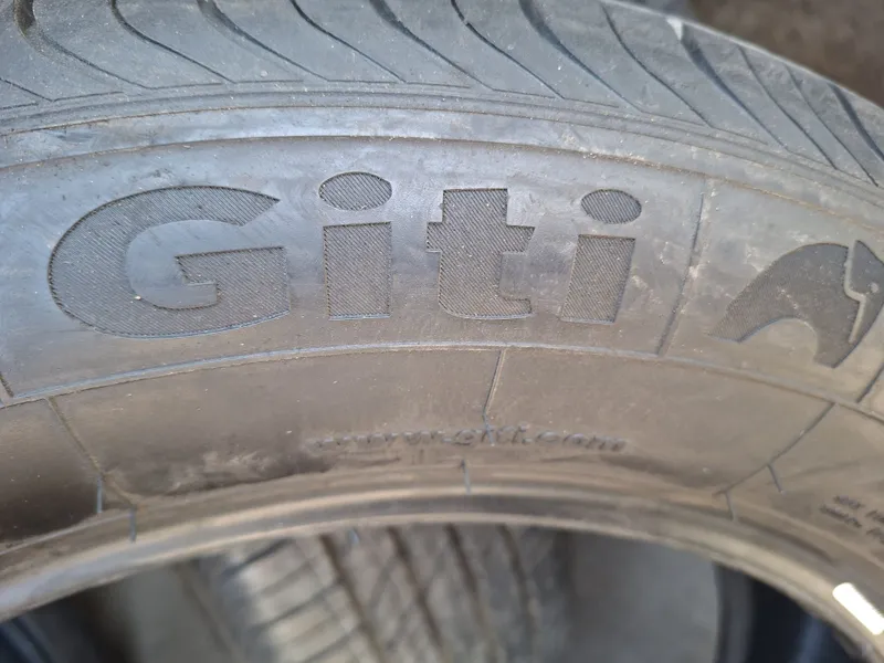 225/60/18 Giti Cheriy Trekir 3