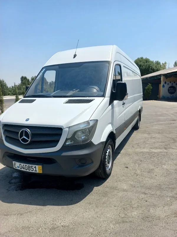 Mercedes Benz Sprinter NGT 271 mator 2015-yil