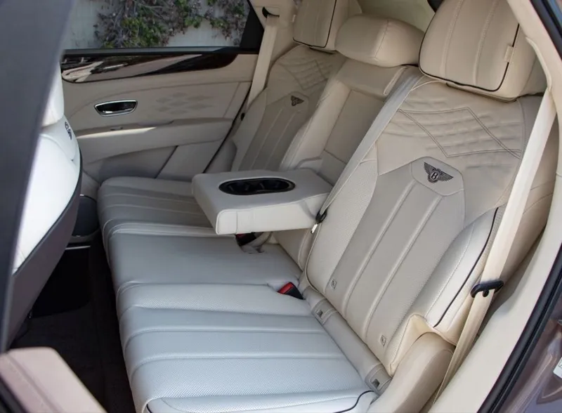 Bentley Bentayga Atelier Edition V8 2026 6 Bentley Bentayga Atelier Edition V8 2026 6