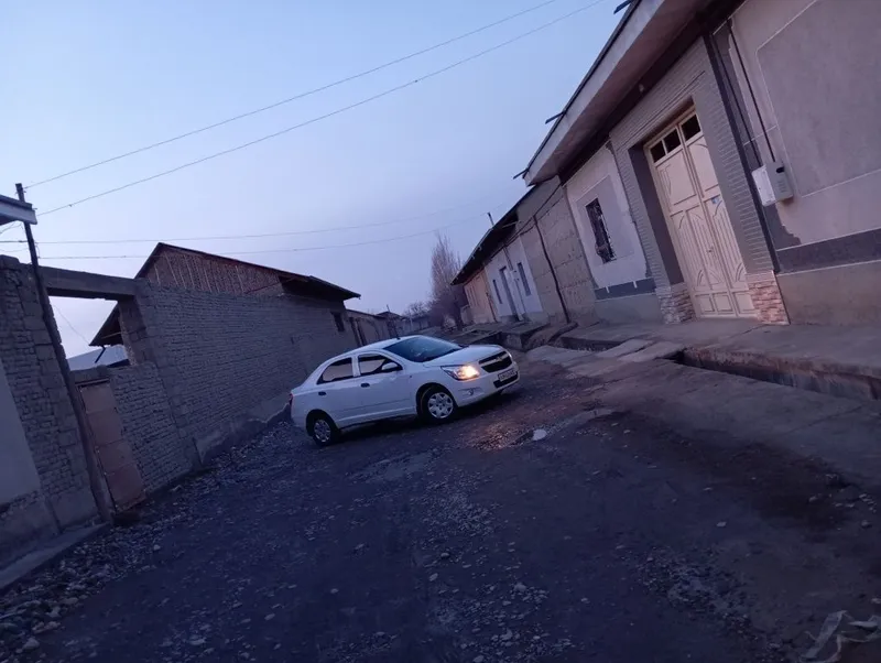 Пул зарур учун сотяпман