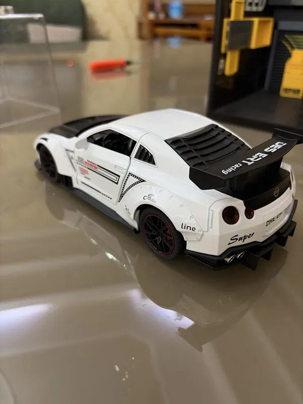1:24 oʻlchamdagi model avtomobil nissan gtr sotiladi. — фото 2