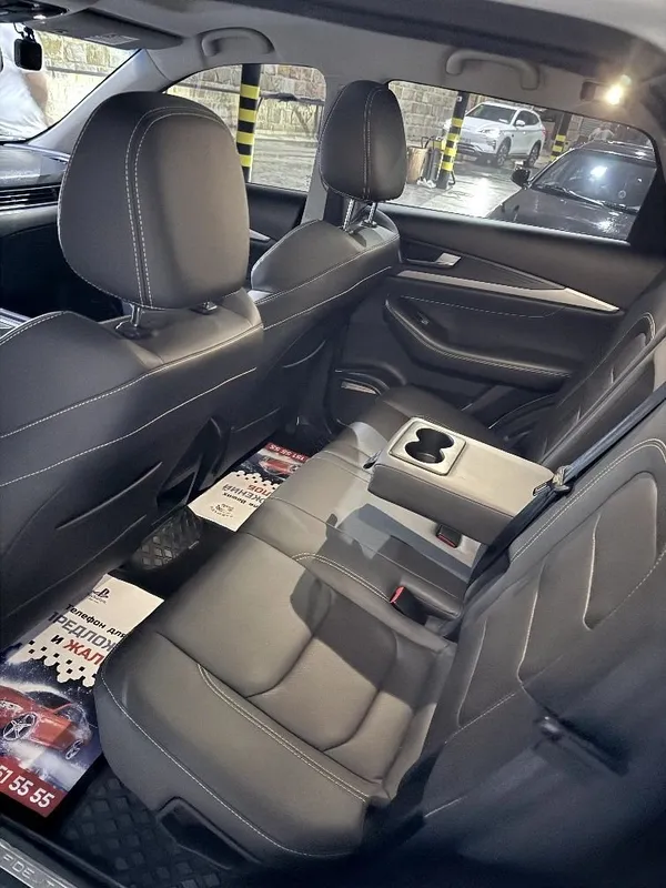 Автомобиль Soueast DX8S, 7-местный 8 Автомобиль Soueast DX8S, 7-местный 8