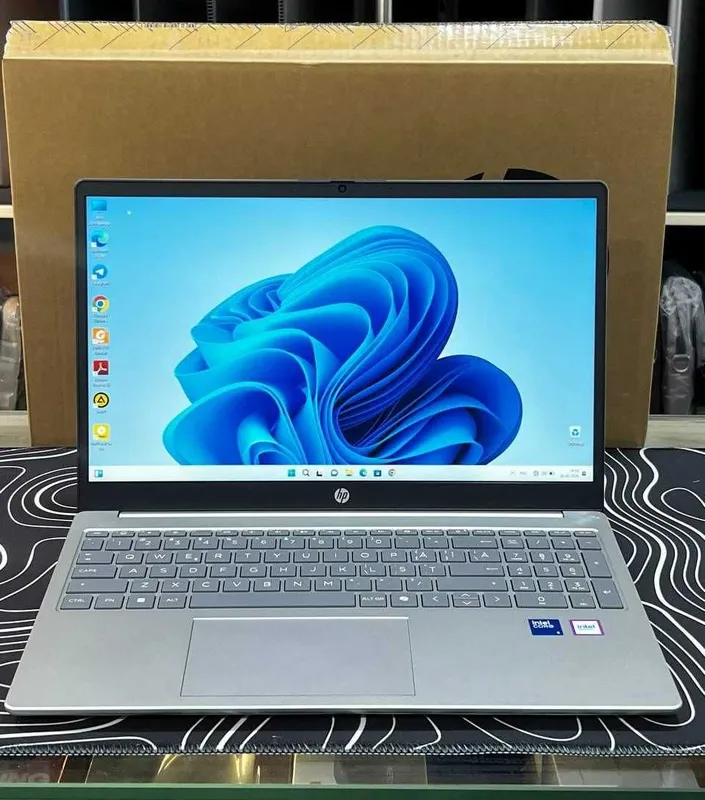 HP Laptop 15-fd1024nq core 5 120U 8/256/Display 15'6 FHD IPS 4 HP Laptop 15-fd1024nq core 5 120U 8/256/Display 15'6 FHD IPS 4