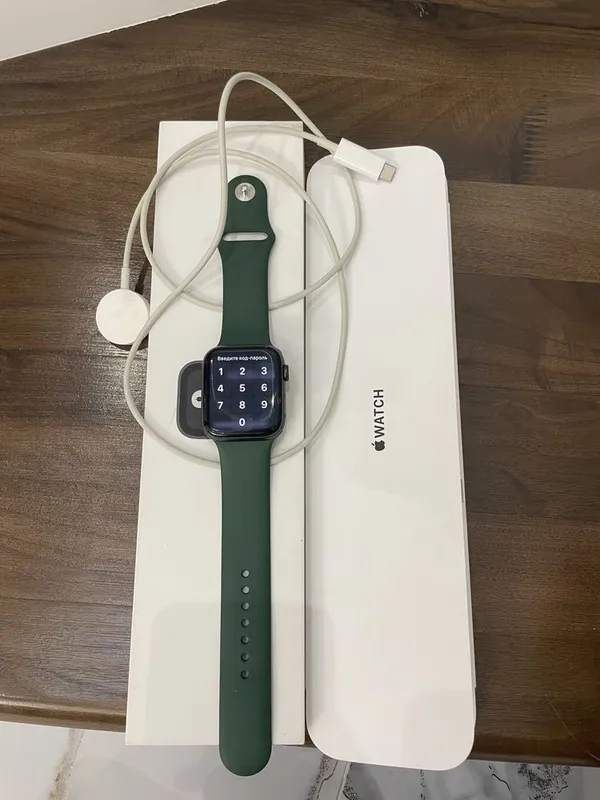apple watch SE 44mm 1 apple watch SE 44mm 1