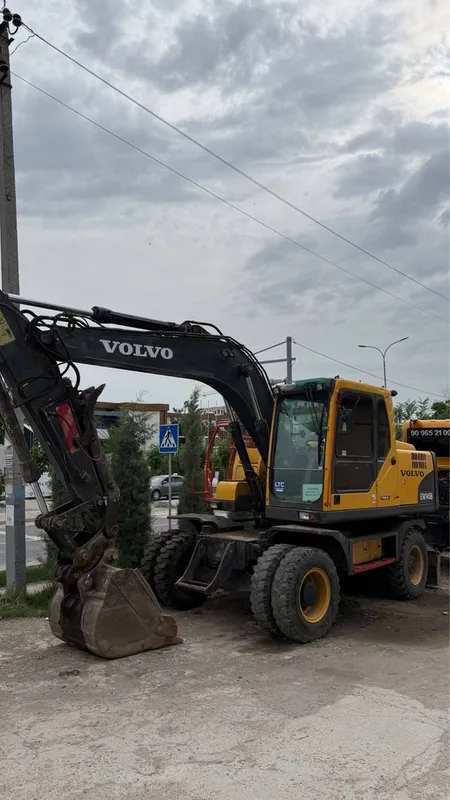 Ekskavator 145 volvo