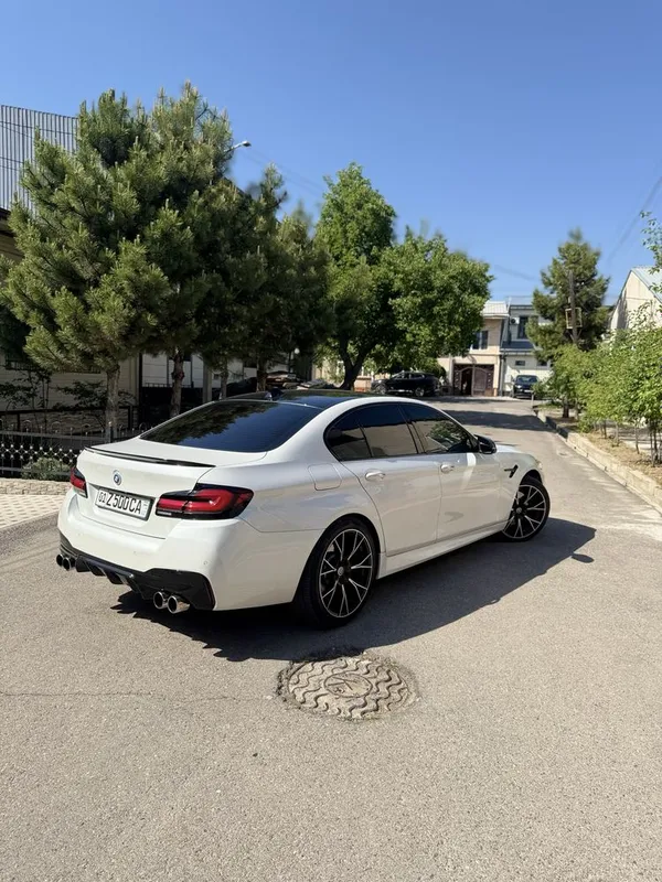 BMW F10 Restayling F90 qlingan 3.0 Twin Turbo — фото 1