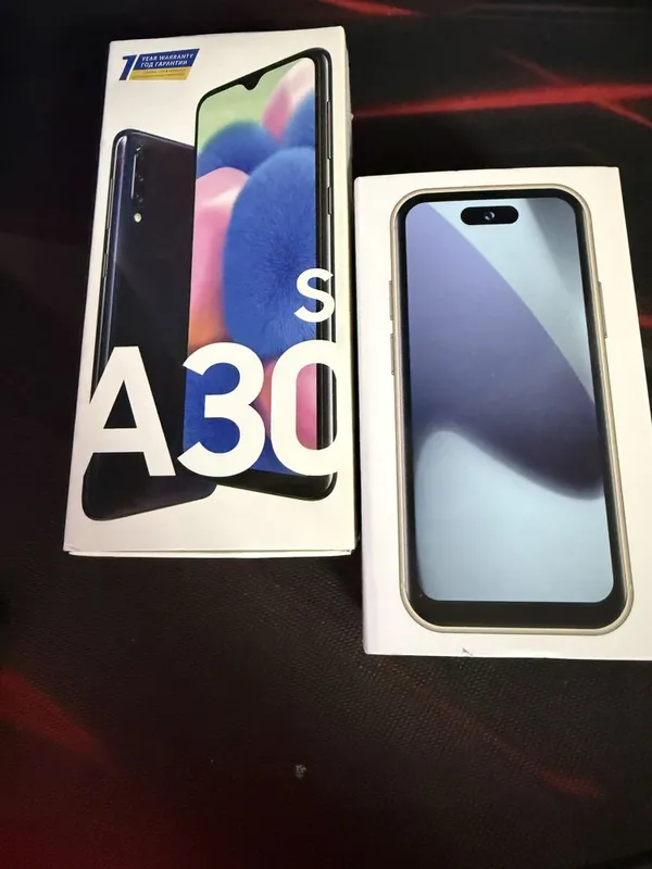 SamsungA30+iphone 5 SamsungA30+iphone 5