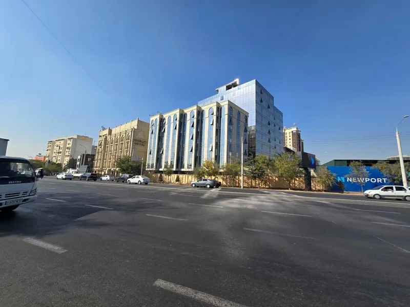 Аренда и Продажа офисных помещения, Аэропорт окало дома Newport 3