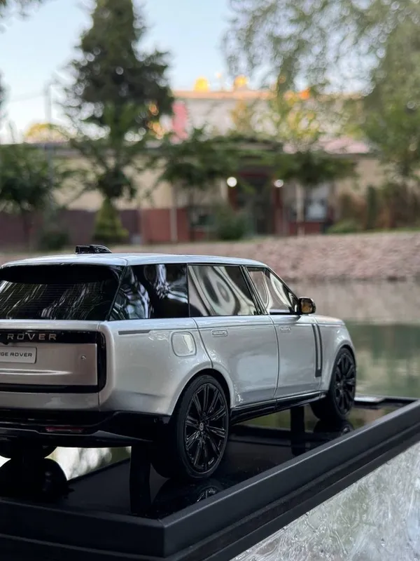 Range Rover 1:18 kolleksion modelcha 7