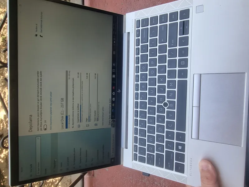 HP elitbook 4