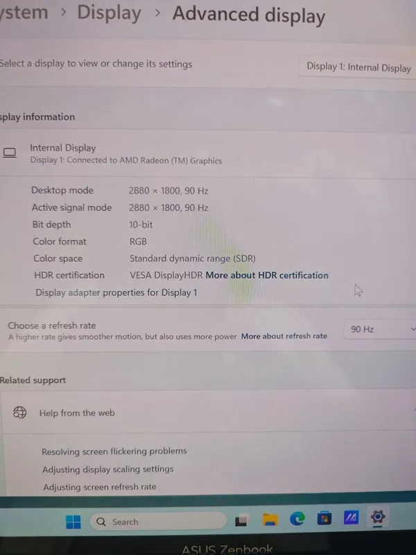 Asus ZenBook 14 open box 4