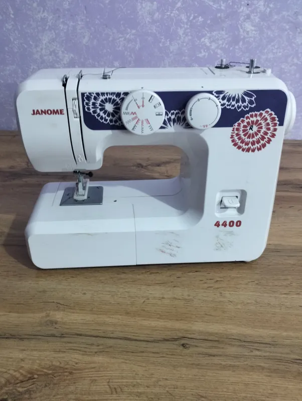 janome  tikuv mashinasi toza kòp ishlatilmagan