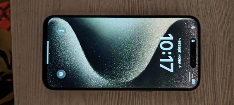 Продаётся iPhone 15 1