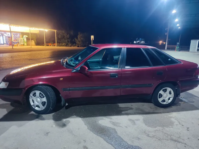 Espero Daewoo, Holiati zo'r, Metan 100 talik, Benzindayam yuradi. 2