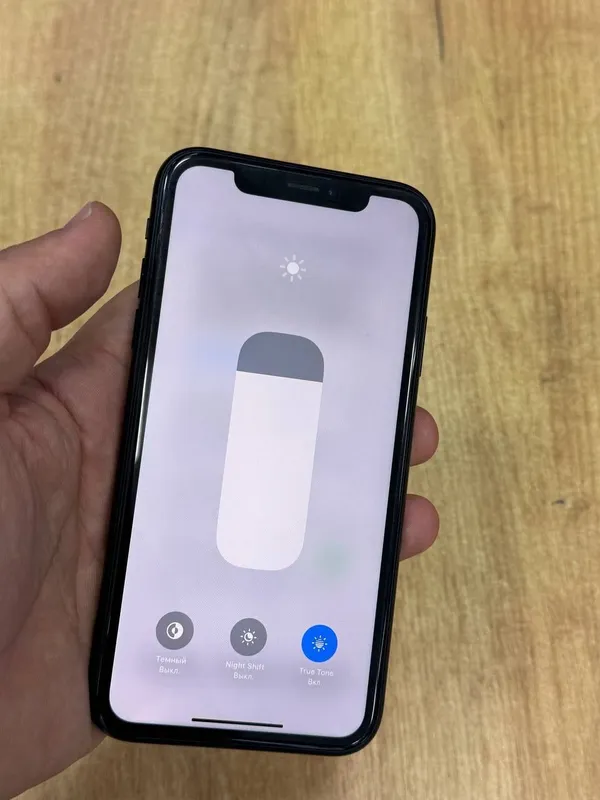 IPhone Xr LL/A America 4 IPhone Xr LL/A America 4