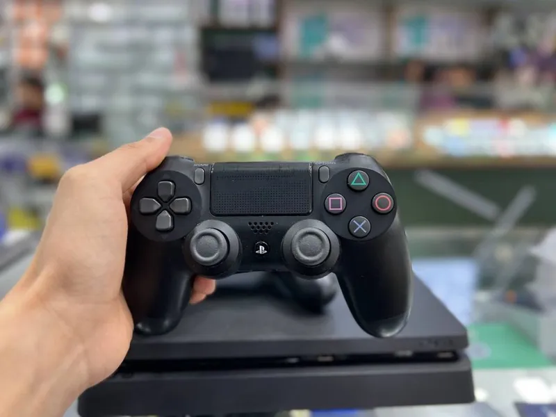 PlayStation4 slim — фото 2