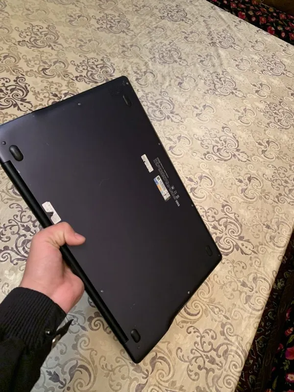 Notebook Core i7 holati tiniq — фото 1