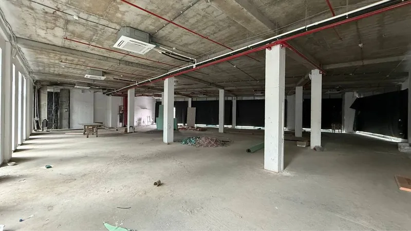 АРЕНДА 470м2 нежилое вдоль дороги. 4 АРЕНДА 470м2 нежилое вдоль дороги. 4