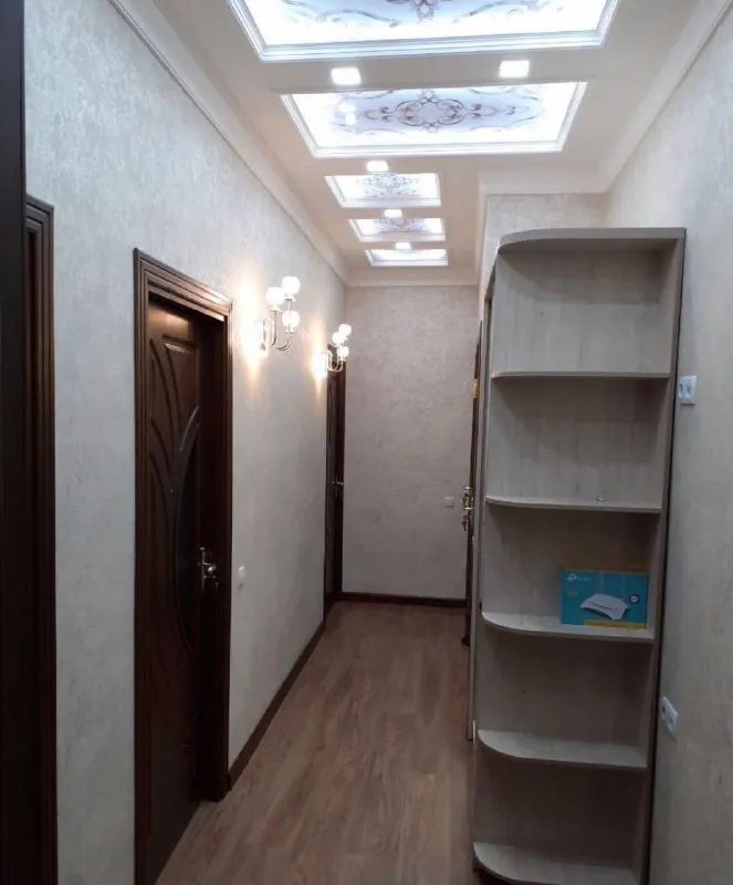2 xonali kvartira, 60 m2, Yakkasaroy 10