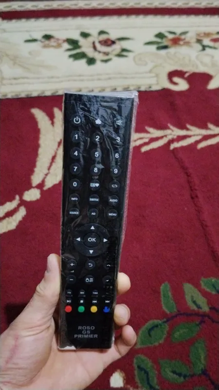Televizor 32 lik smart sotiladi.narxi 1 million 2 Televizor 32 lik smart sotiladi.narxi 1 million 2
