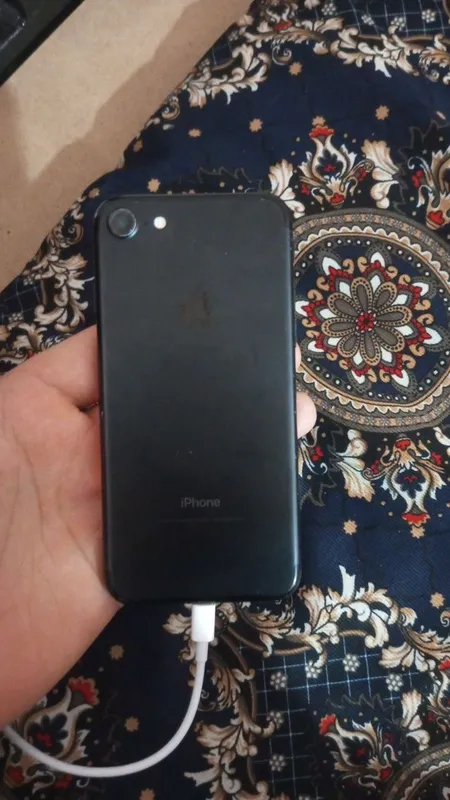 Iphone 7 sotiladi xotira 128 yomkis 100% 2
