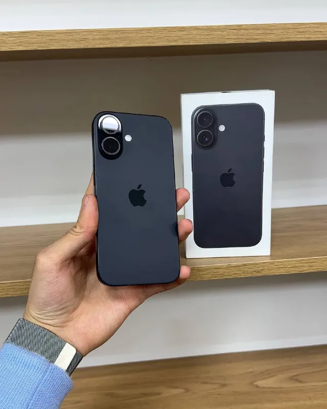 iPhone 16