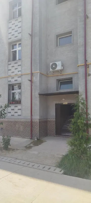 Тошкент вилояти Янгийул шахри Сабо массив (Заря) да квартира сотилади. 4