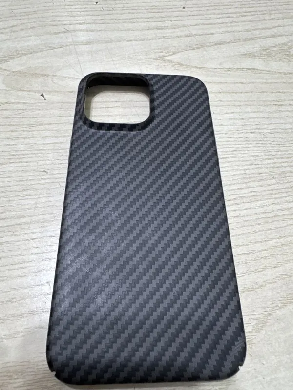 Iphone 15 Pro Max karbonlik chexol. — фото 2