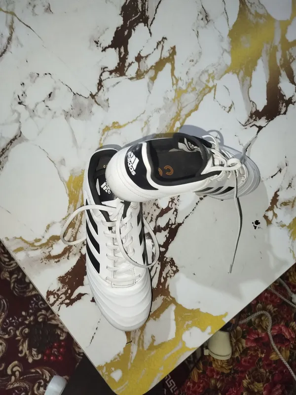 Adidas shoes orginal 1