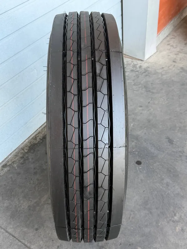 Автошины 245/70R17.5, 385/65R22.5, 315/80R22.5 6 Автошины 245/70R17.5, 385/65R22.5, 315/80R22.5 6