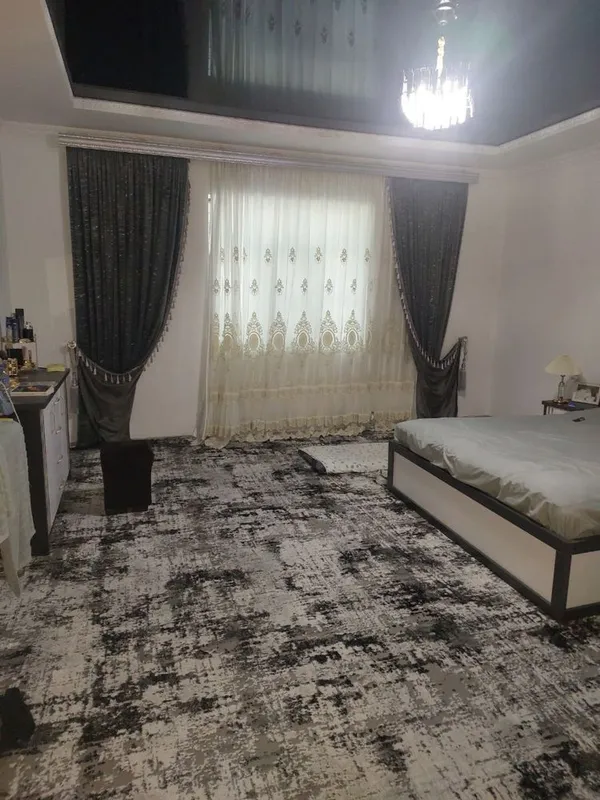 Srochno Nurafshonda 2 qavatli hovli joy sotiladi. 5 Srochno Nurafshonda 2 qavatli hovli joy sotiladi. 5