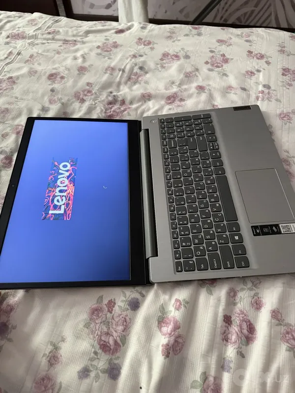Продаю Ноутбук Lenovo ideapad3 1 Продаю Ноутбук Lenovo ideapad3 1