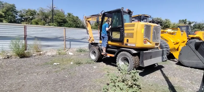 Колёсный экскаватор 130 XGMA 3