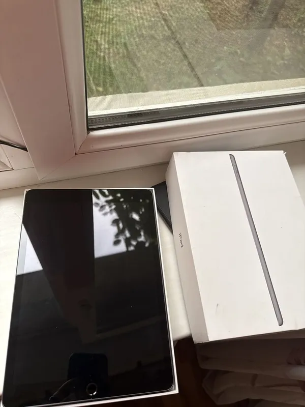 Ipad 7 generation 128 GB