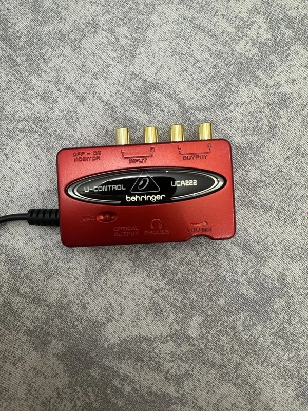 Звуковая карта Behringer UMA 222 — фото 1 Звуковая карта Behringer UMA 222 — фото 1