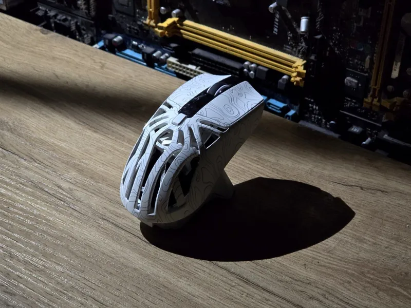 Smailwolf M8 White | M8 Black 3