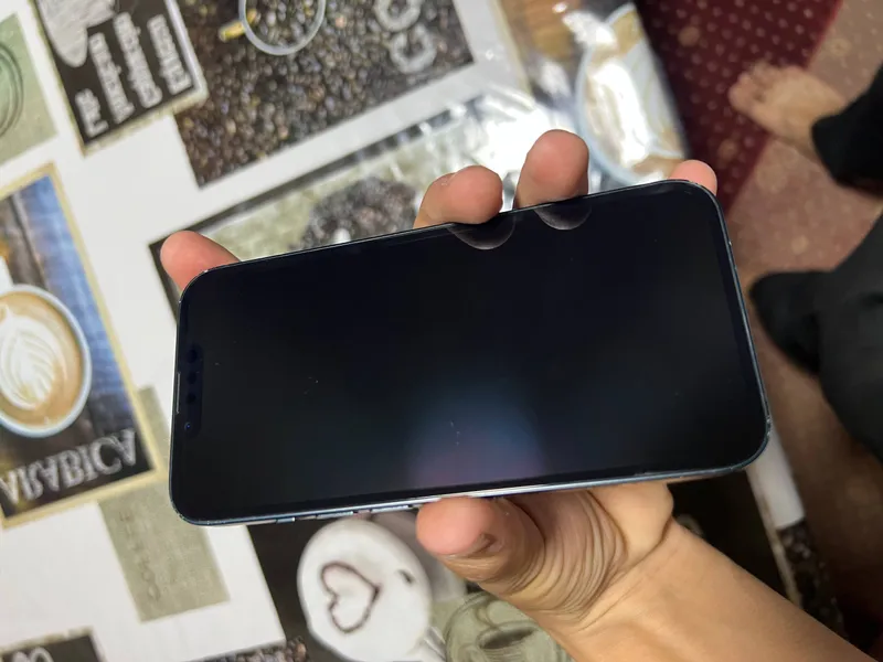 iPhone 13 midnight. 128/76