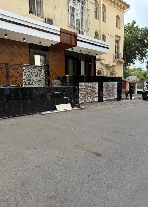 ул.Алишера Навои Коммерческое помещение, 93м2.Евроремонт.Ор-р Панорама