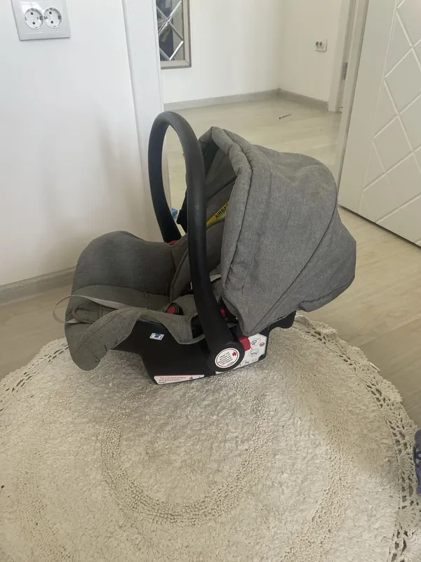 Автолюлька в новом состоянии, срочно продаётся 1 Автолюлька в новом состоянии, срочно продаётся 1