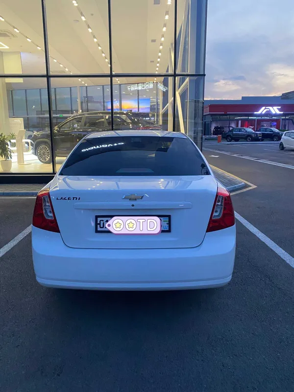 Yaxshi holatdagi Lacetti Gentra Gentra Jentra 2 Yaxshi holatdagi Lacetti Gentra Gentra Jentra 2
